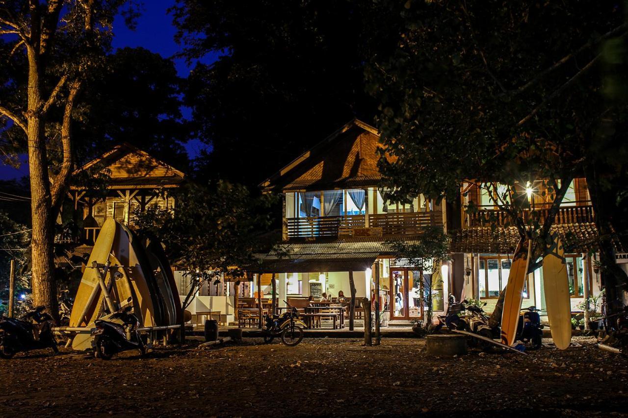 Bk Homestay, バツカラス エクステリア 写真