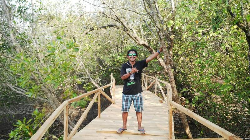 Bk Homestay, バツカラス エクステリア 写真