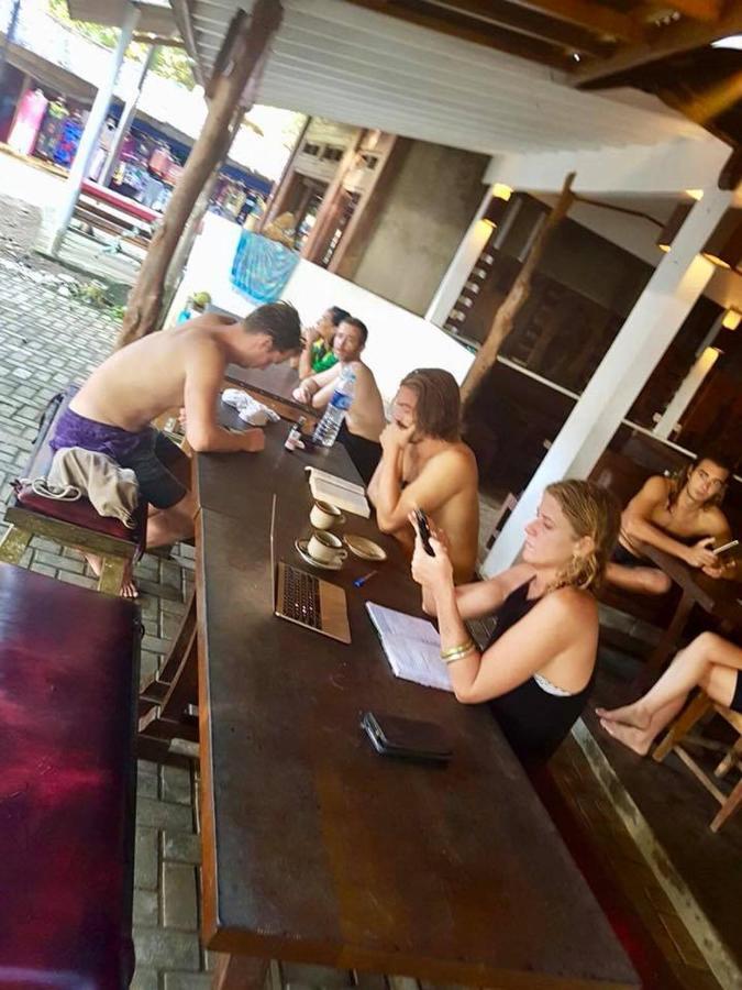 Bk Homestay, バツカラス エクステリア 写真